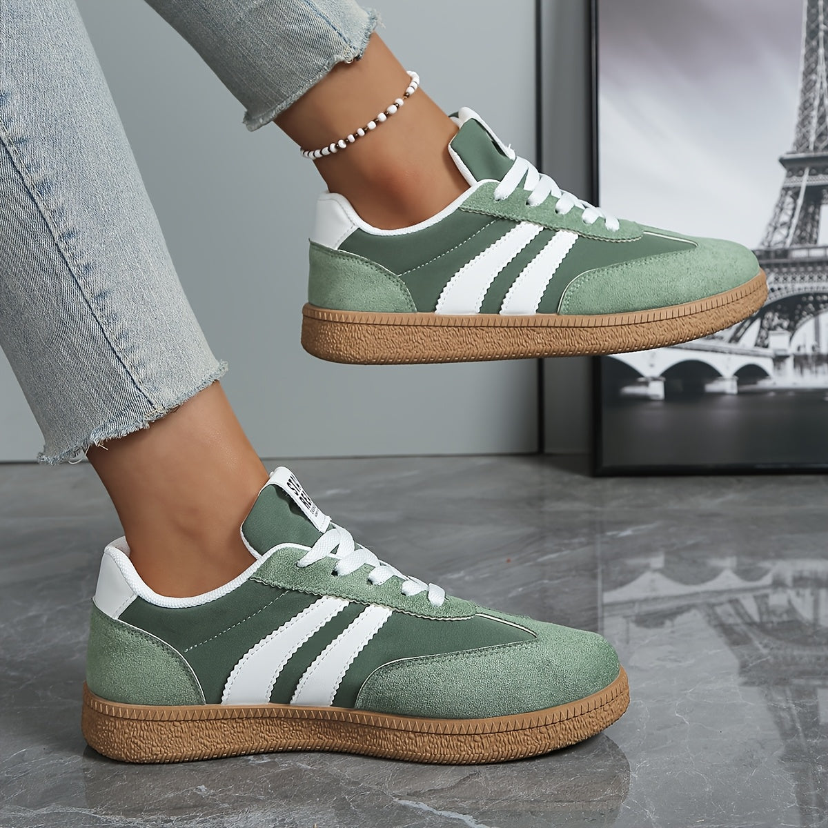 Women's Retro Low-Top Sneakers with Side Stripes