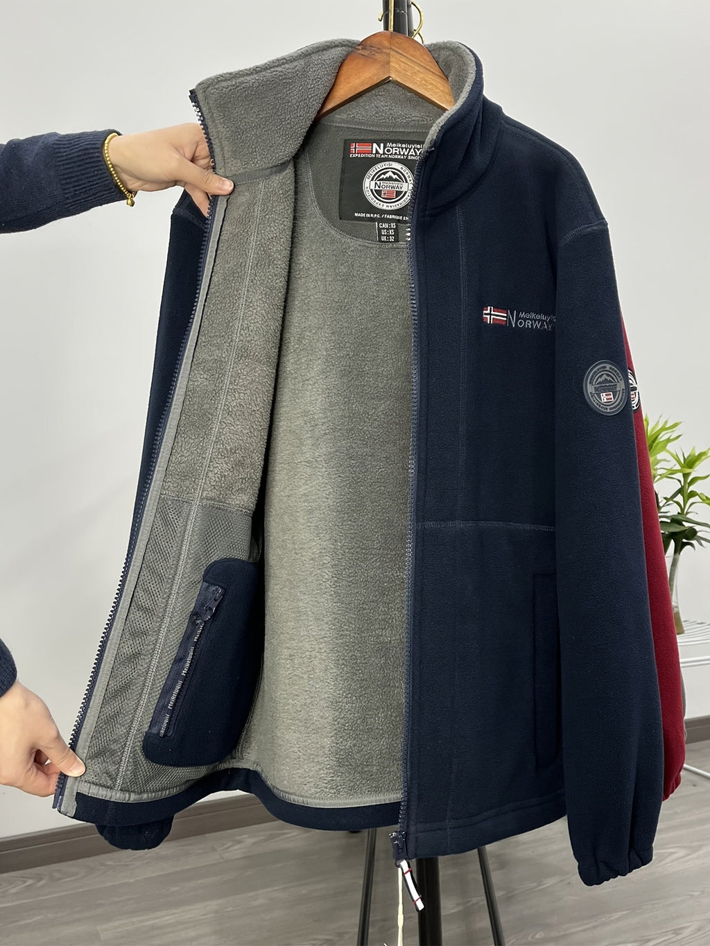 Men's Fleece Zip-Up Jacket with Stand Collar