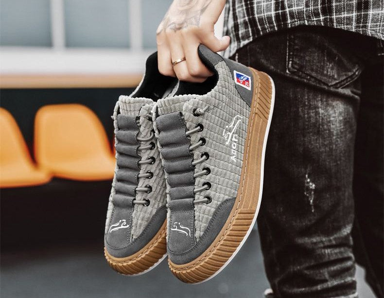 Men's Casual Lace-Up Sneakers with Textured Uppers